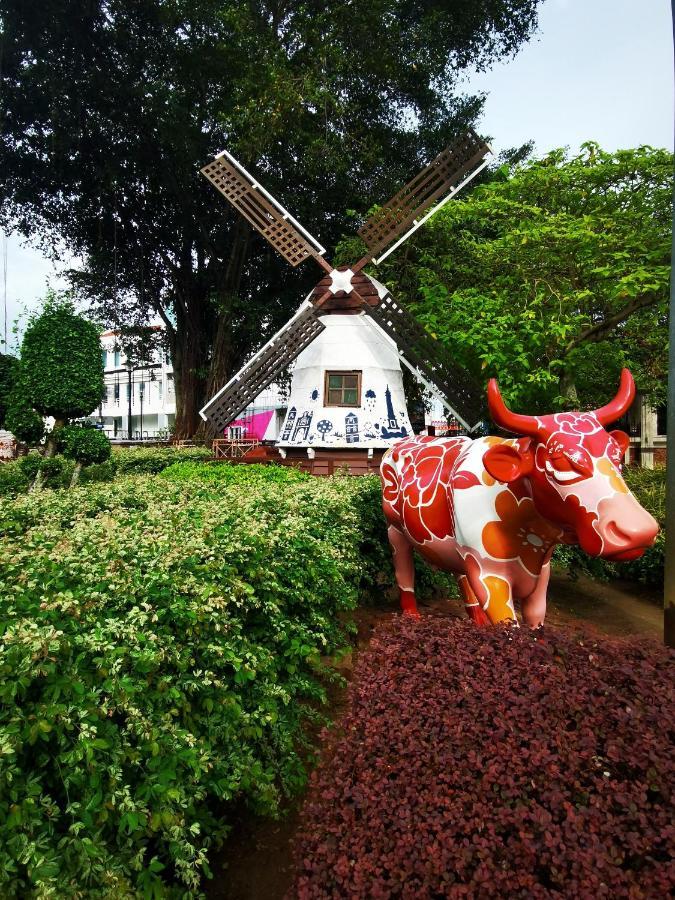 Bandar Melaka Family Bungalow Private Pool Bbq Wifi Netflix Dış mekan fotoğraf