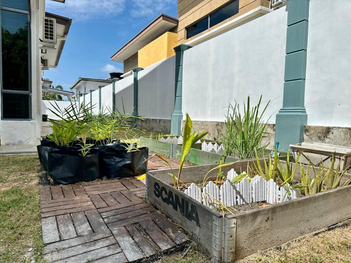 Bandar Melaka Family Bungalow Private Pool Bbq Wifi Netflix Dış mekan fotoğraf